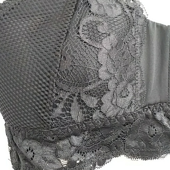 Cynthia Rowley Black Lace Bralette - Picture 5 of 6